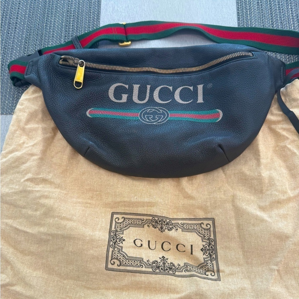Gucci Large black leather logo interlock GG Web striped belt bag crossbody - Picture 2 of 15